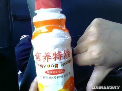 一部手機(jī)7個(gè)系統(tǒng)：那些讓人看醉的山寨